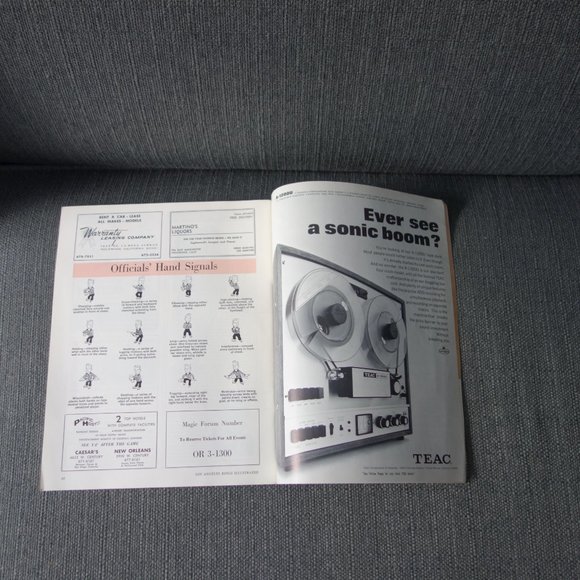 Los Angeles Kings Illustrated Flyers Kings Wednesday December 3, 1969 Program - Picture 8 of 12